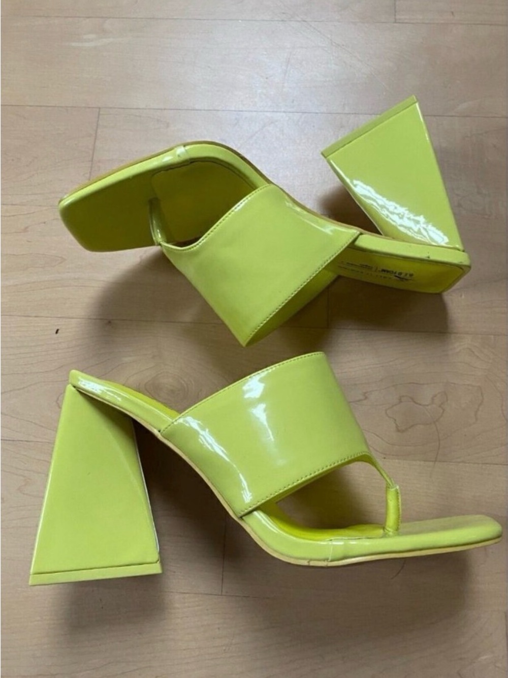 CALL it Spring "Sorayaa" Thong Sandals BNWT heels women NEW yellow - Picture 3 of 7